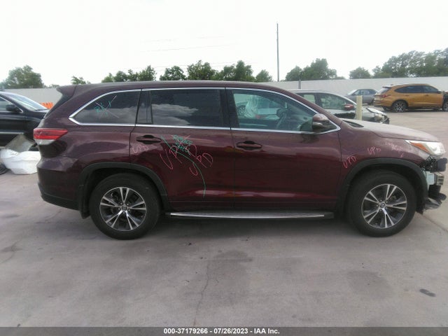 Toyota Highlander Le 2018 5TDZZRFHXJS263075 Image 6