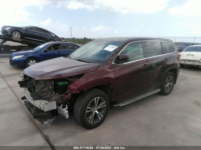 Toyota Highlander Le 2018 5TDZZRFHXJS263075 Image 2