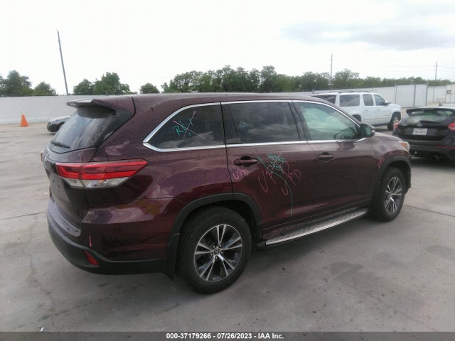 Toyota Highlander Le 2018 5TDZZRFHXJS263075 Image 11