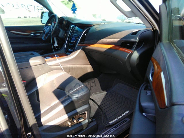 1GYS4BKJ5HR166238 Cadillac Escalade Luxury