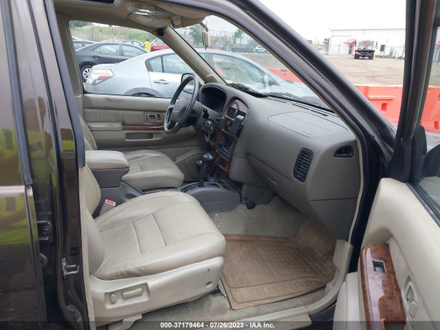 1998 INFINITI QX4 VIN: JNRAR05Y3WW036733