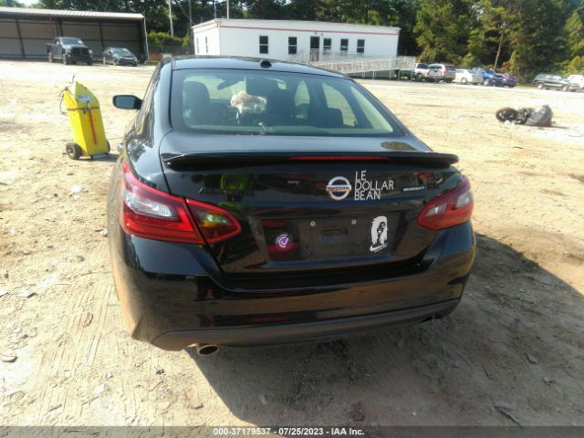 1N4AL3AP1JC244402 Nissan Altima 2.5 Sr