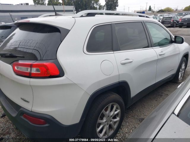 1C4PJLCB5GW265255 Jeep Cherokee Latitude