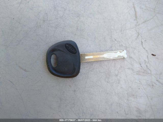 5XYKT4A75FG611079 KIA SORENTO LX