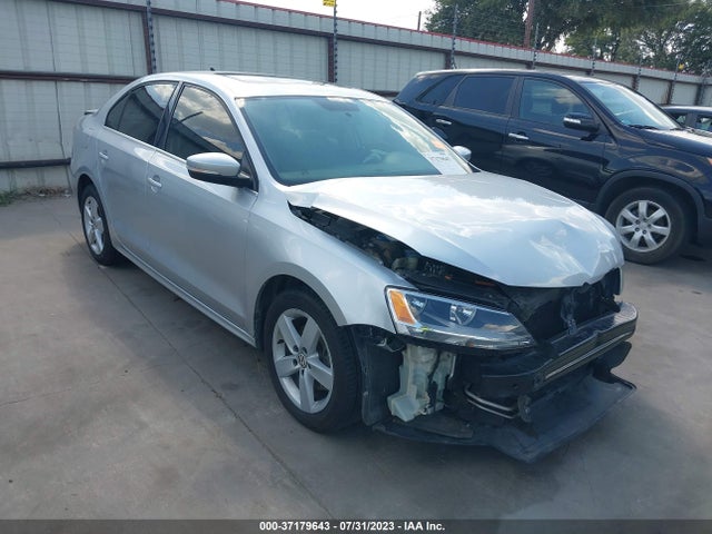 2014 3VWLL7AJ7EM363403 main image