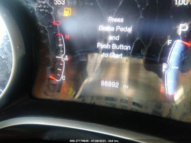 3C4NJCCB8KT662397 Jeep Compass Limited