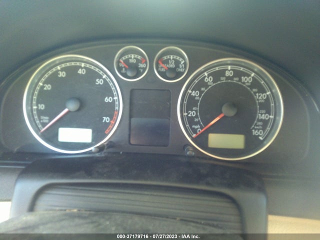 2001 VOLKSWAGEN PASSAT GLX VIN: WVWYH63B51E232352