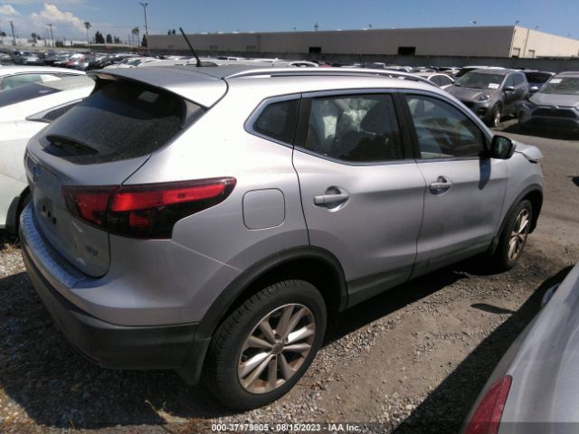 JN1BJ1CPXJW153054 Nissan Rogue Sport Sv