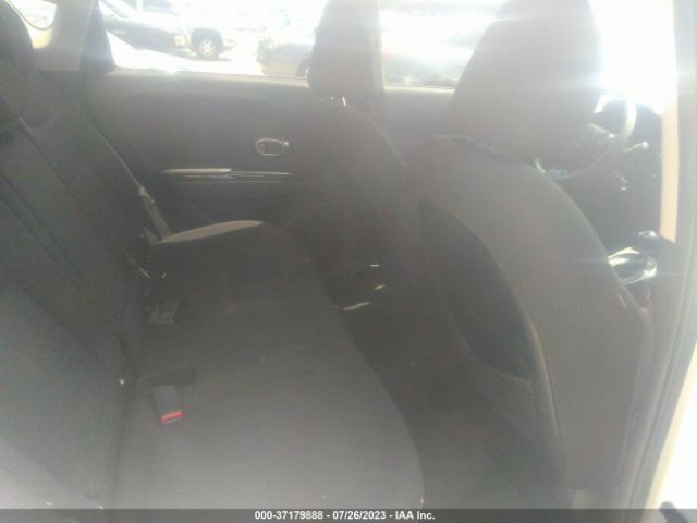 KNDJX3A58E7014870 KIA Soul !