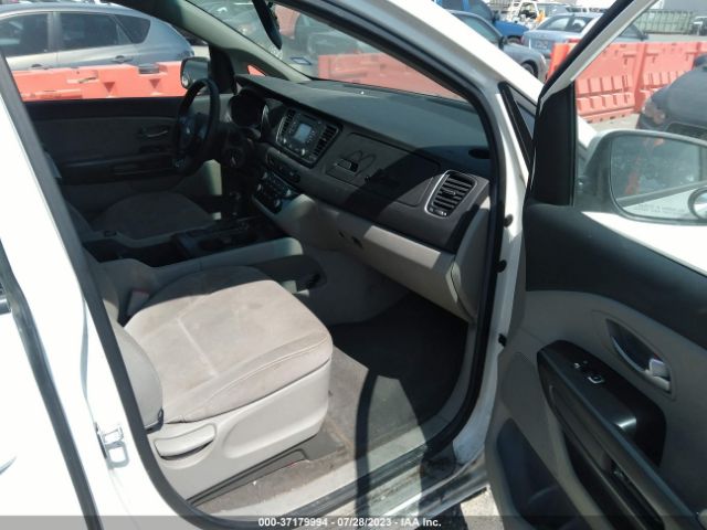 KNDMB5C15F6074422 KIA SEDONA LX