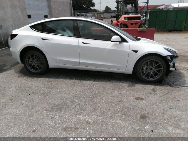2023 Tesla 3, VIN: 5YJ3E1EA7PF584043