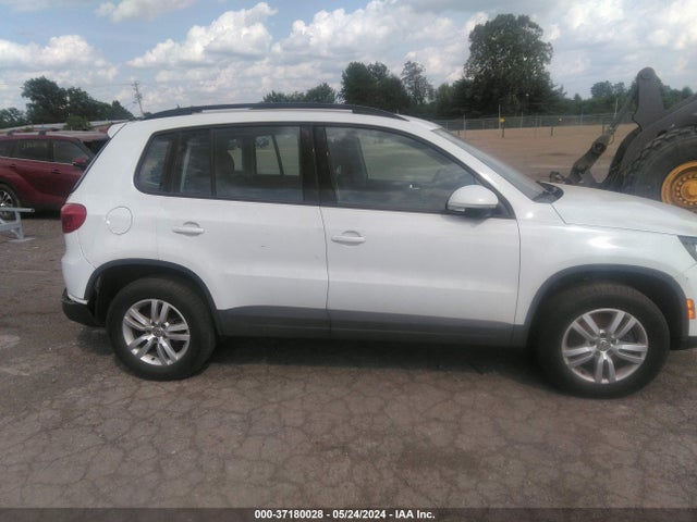 WVGAV7AX1HW506340 Volkswagen Tiguan 2.0t S