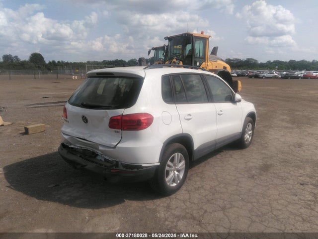WVGAV7AX1HW506340 Volkswagen Tiguan 2.0t S