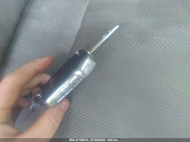 KNDPM3AC7N7988180 KIA Sportage Lx
