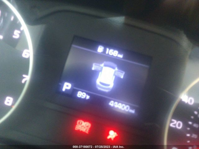 KNDPM3AC7N7988180 KIA Sportage Lx