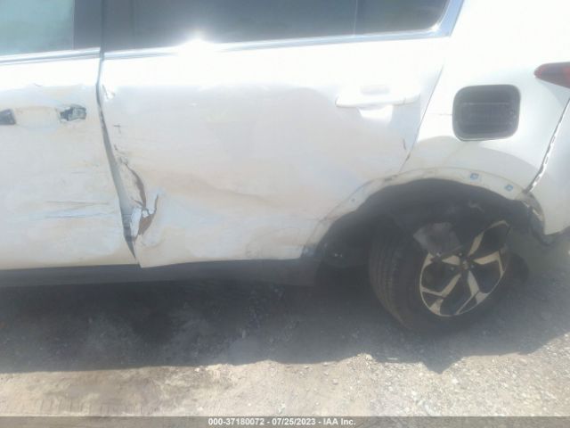 KNDPM3AC7N7988180 KIA Sportage Lx