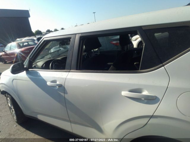 KNDJ23AU7L7051637 KIA SOUL LX