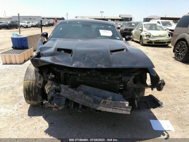 2C3CDZBT2JH212946 Dodge Challenger R/t