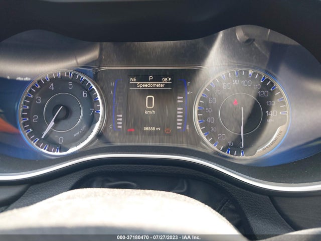 1C3CCCAB5GN160575 Chrysler 200 Limited