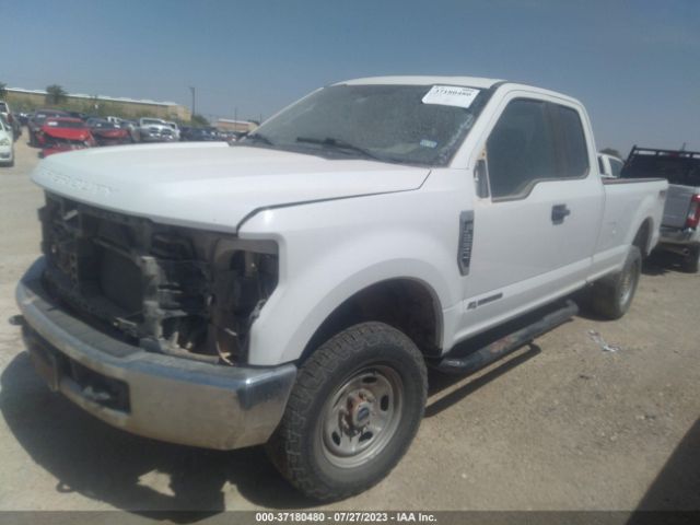 1FT7X2BT8HEE28460 Ford Super Duty F-250 Srw Xlt/lariat/xl