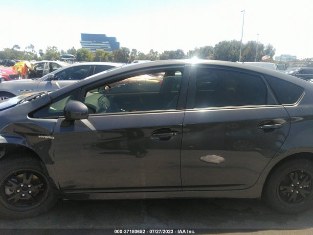 Toyota Prius Four 2015 JTDKN3DU6F1910621 Image 6