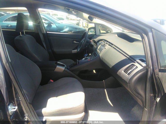 Toyota Prius Four 2015 JTDKN3DU6F1910621 Image 11