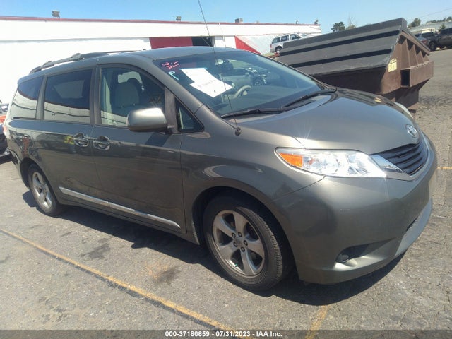 2011 TOYOTA SIENNA LE VIN: 5TDKK3DC5BS112897