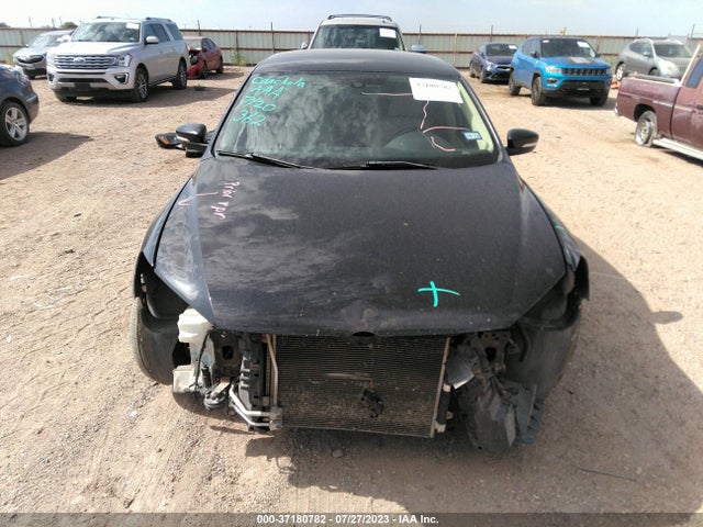 1VWBS7A30FC058635 Volkswagen Passat 1.8t Se