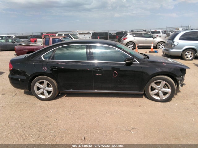 1VWBS7A30FC058635 Volkswagen Passat 1.8t Se
