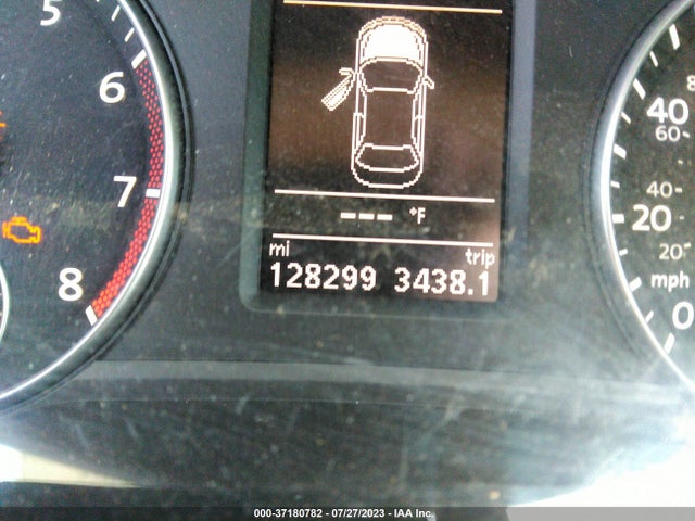 1VWBS7A30FC058635 Volkswagen Passat 1.8t Se