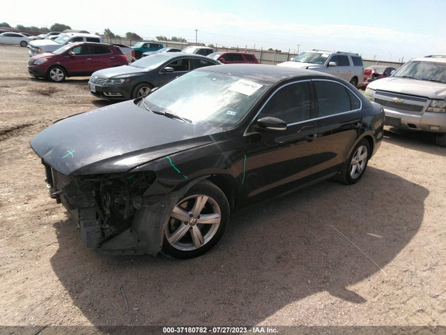 1VWBS7A30FC058635 Volkswagen Passat 1.8t Se