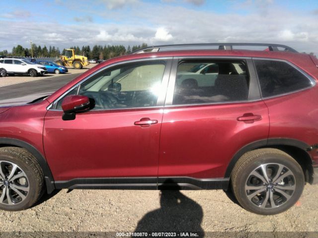 JF2SKAPC0NH527880 Subaru Forester Limited