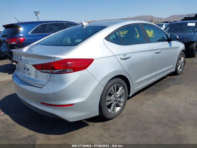 Hyundai ELANTRA SE 2017 5NPD84LF2HH096939 Image 4
