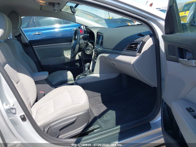 Hyundai ELANTRA SE 2017 5NPD84LF2HH096939 Image 5