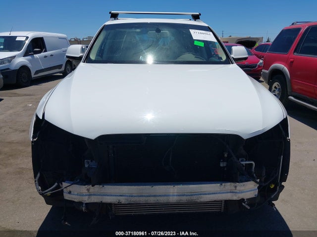 WA1LFAFP1FA084364 Audi Q5 Premium Plus