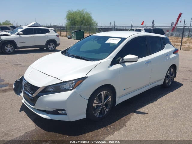 Nissan LEAF SV 2018 1N4AZ1CP0JC302838 Image 2