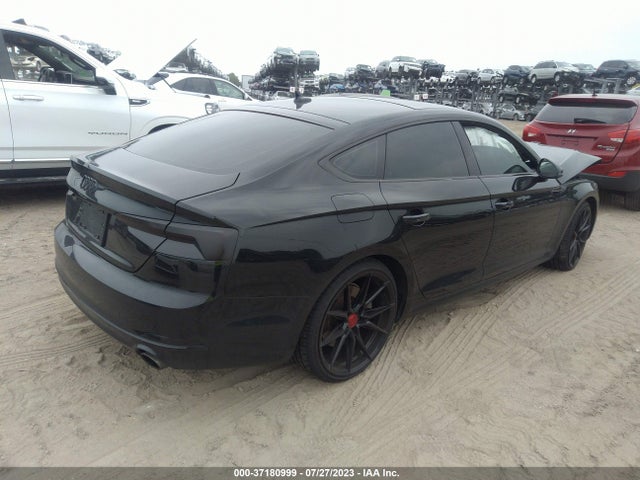 WAUANCF59JA004745 Audi A5 Sportback Premium