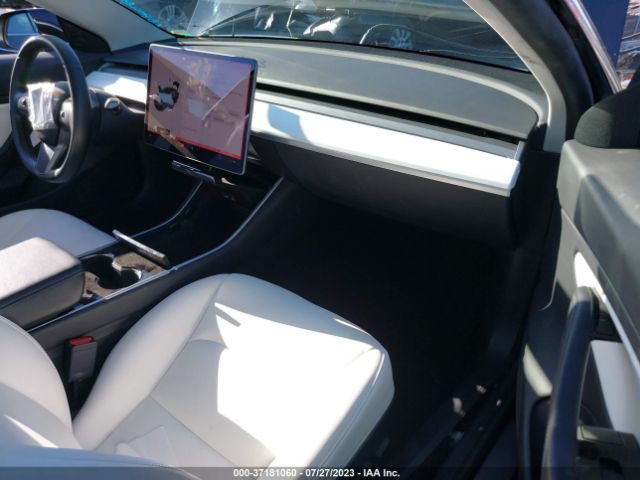 5YJ3E1EA6KF332650 Tesla Model 3 Range