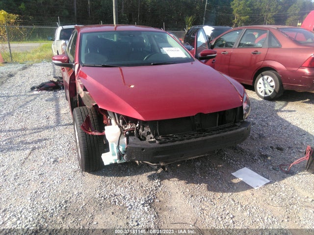 1VWAT7A37FC042506 Volkswagen Passat 1.8t Wolfsburg Ed
