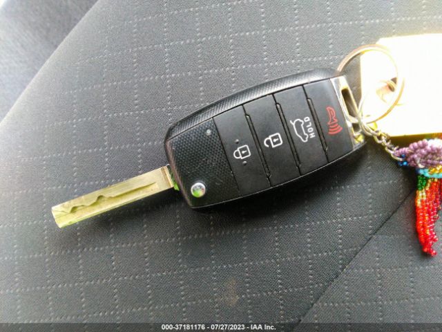 5XYPG4A3XKG581613 KIA SORENTO L