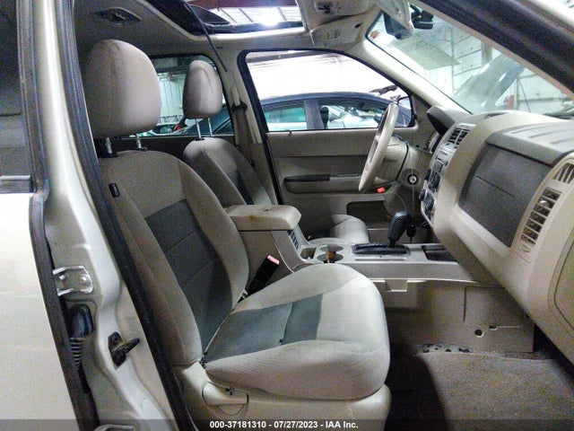 2008 FORD ESCAPE XLT VIN: 1FMCU93188KB99983