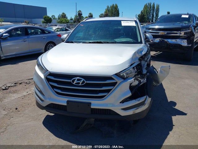 Hyundai Tucson Se Plus 2017 KM8J33A47HU533350 Image 12