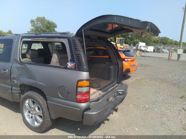 2005 GMC YUKON XL DENALI VIN: 1GKFK66U45J227571