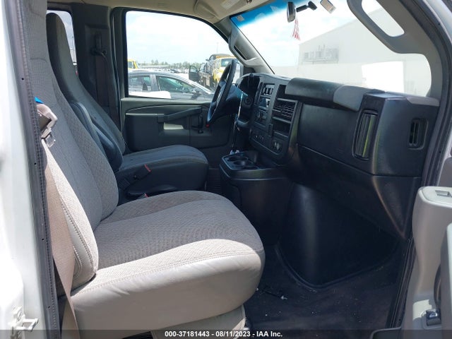 2017 CHEVROLET EXPRESS 2500 LT VIN: 1GAWGFFG3H1204884