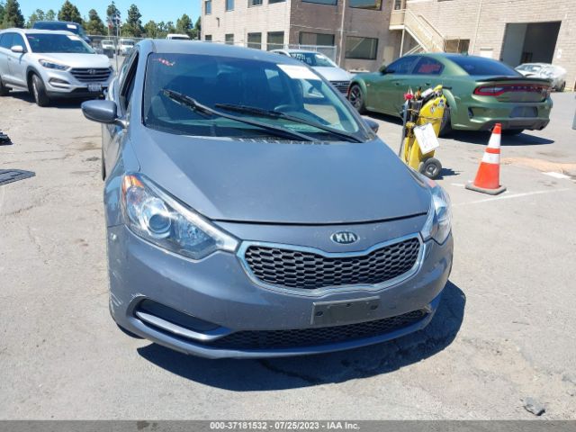 KNAFK4A68G5565007 KIA FORTE LX