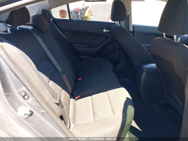 KNAFK4A68G5565007 KIA FORTE LX
