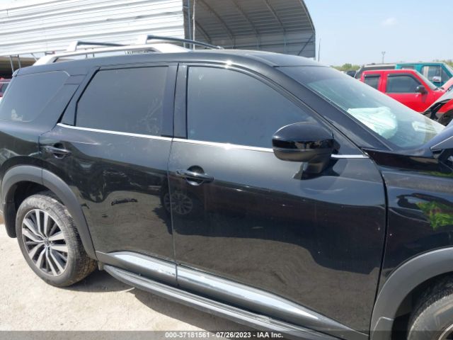 5N1DR3DH1NC255203 Nissan Pathfinder Platinum