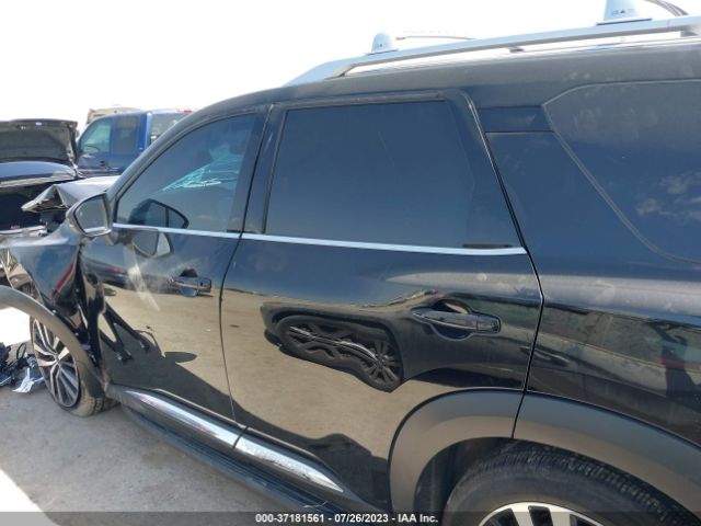 5N1DR3DH1NC255203 Nissan Pathfinder Platinum