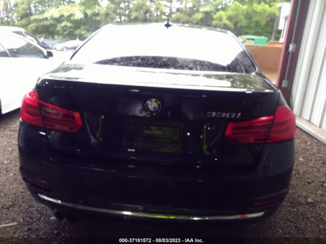 WBA8B9G38HNU55160 BMW 3 Series 330i