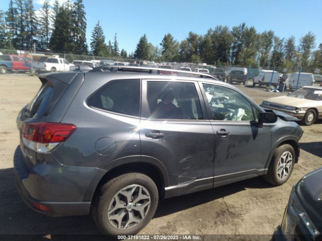 JF2SKAEC8NH465700 Subaru Forester Premium